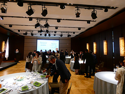 納涼夜間例会の様子1