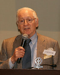 コロンビア大学　名誉教授　ジェラルド・カーティス様